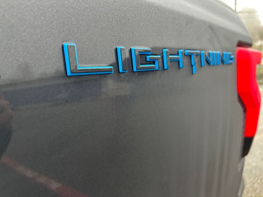 2023 Ford F-150 Lightning Lariat