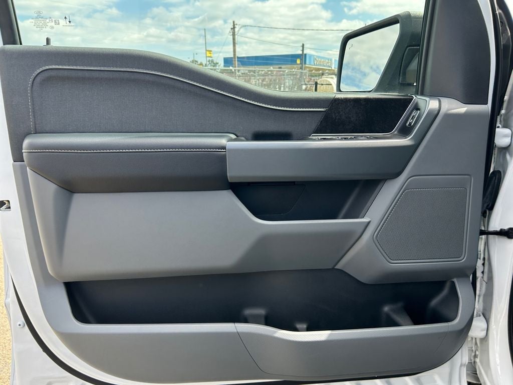 2024 Ford F-150 Lightning XLT