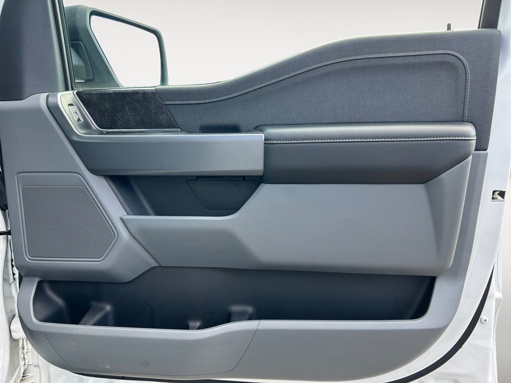 2024 Ford F-150 Lightning XLT