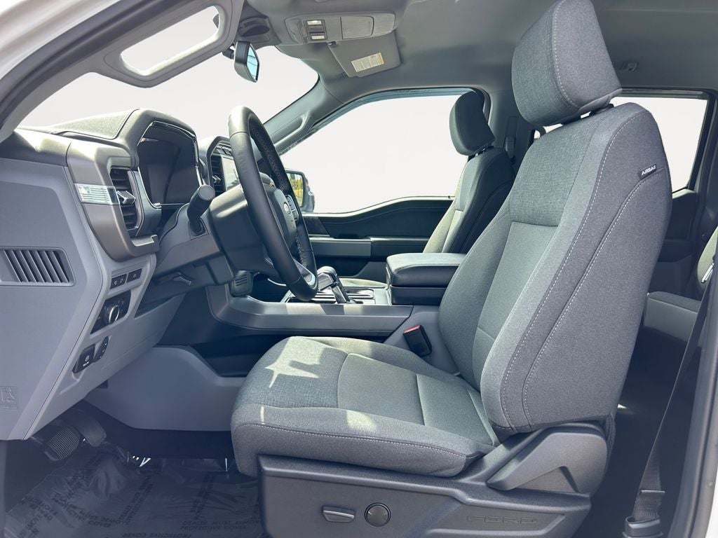 2024 Ford F-150 Lightning XLT