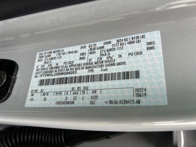 2025 Ford F-150 Lightning Flash