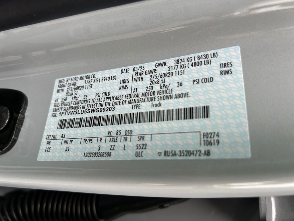 2025 Ford F-150 Lightning Flash