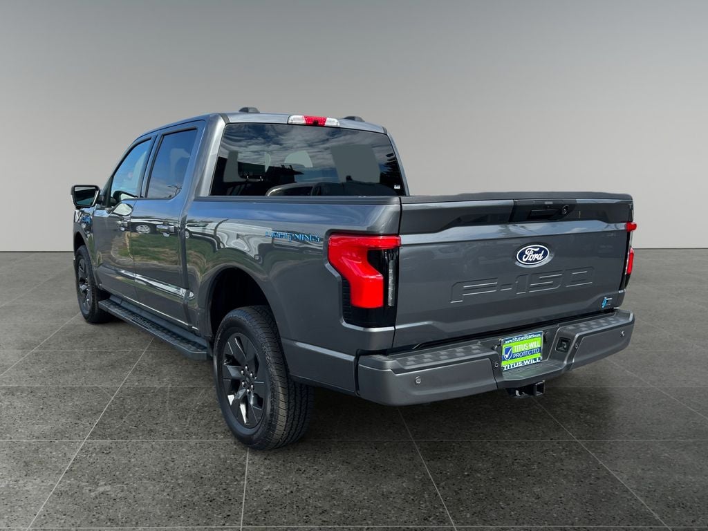 2025 Ford F-150 Lightning Flash
