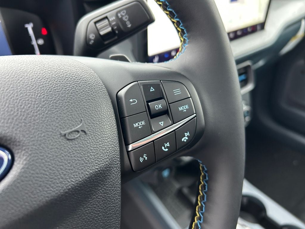 2025 Ford Maverick Lobo High