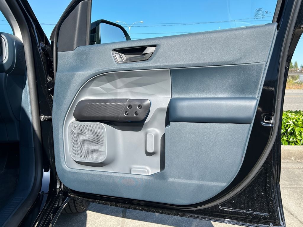 2025 Ford Maverick Lobo Standard